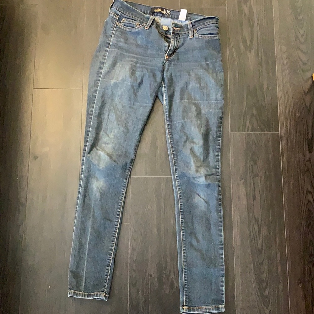 Skinny jeans